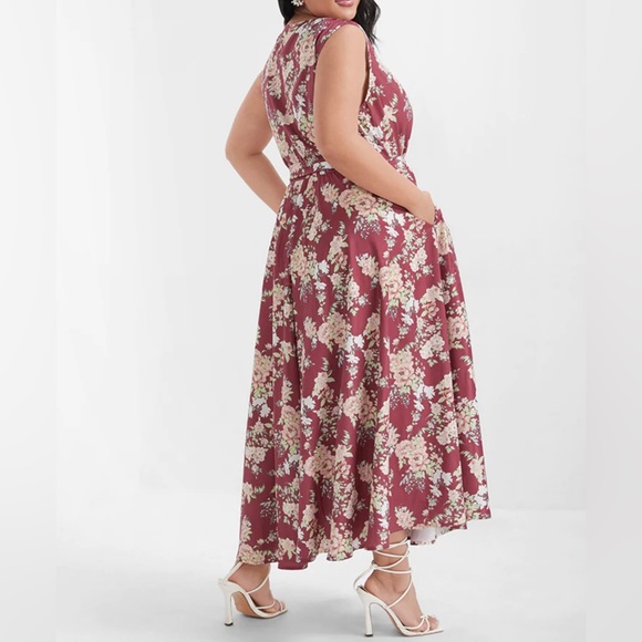 Floral Pocket Belted V Neck Flutter Maxi Dress - Picture 2 of 2